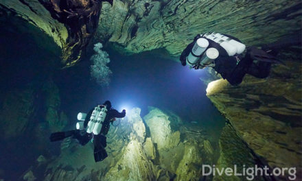 Cave Dive Light Overview – Narrow Beam, Good Grip